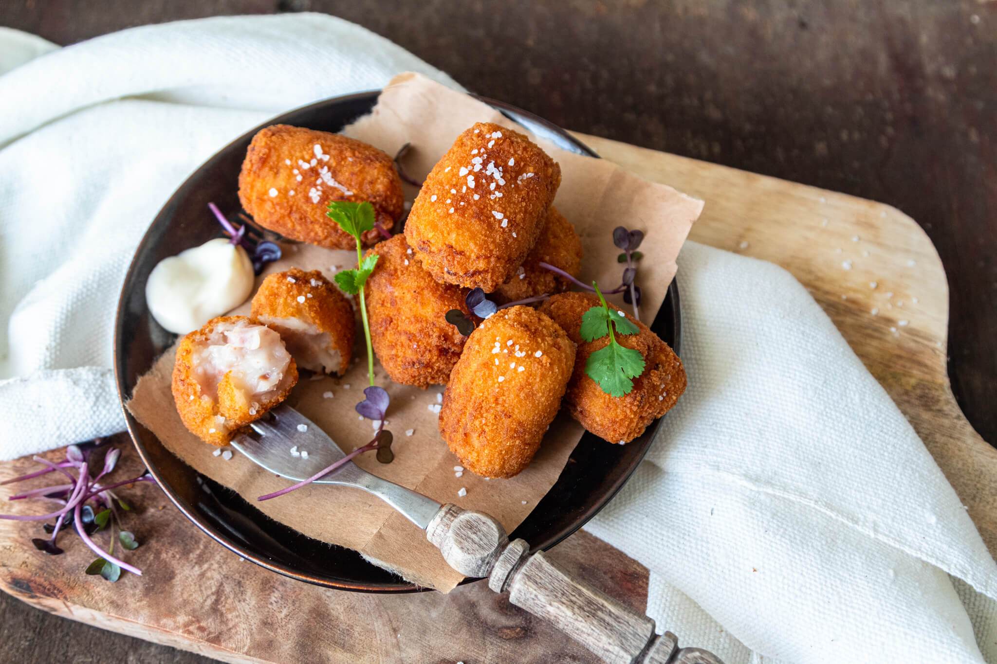 Croquetas cremosas de jamon iberico